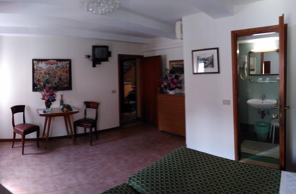 Albergo Al Gobbo Венеция Экстерьер фото