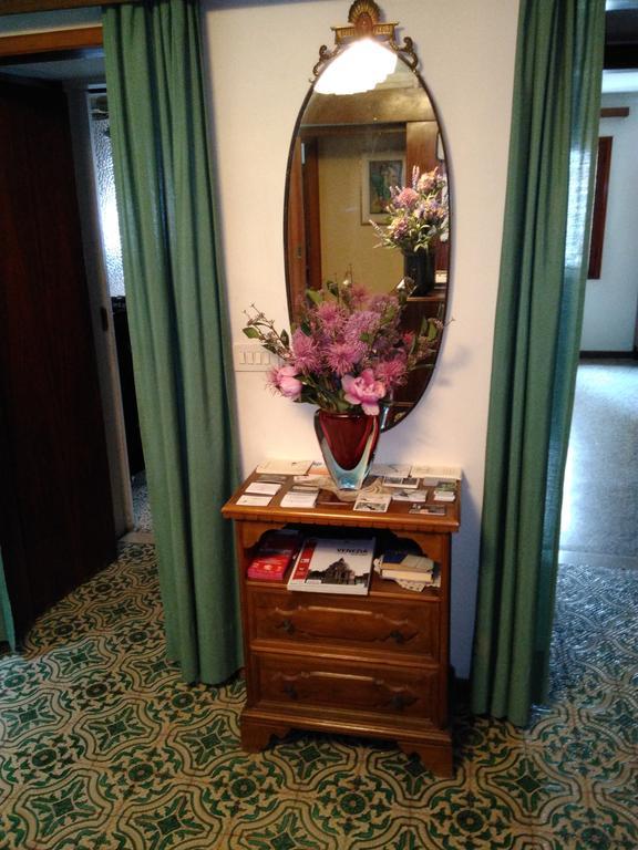 Albergo Al Gobbo Венеция Экстерьер фото