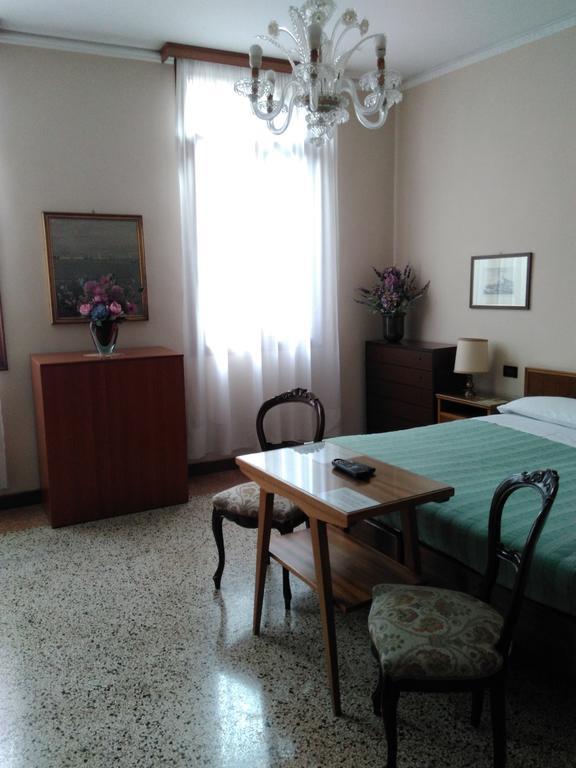 Albergo Al Gobbo Венеция Экстерьер фото