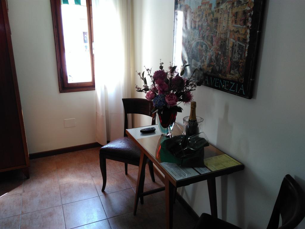 Albergo Al Gobbo Венеция Экстерьер фото