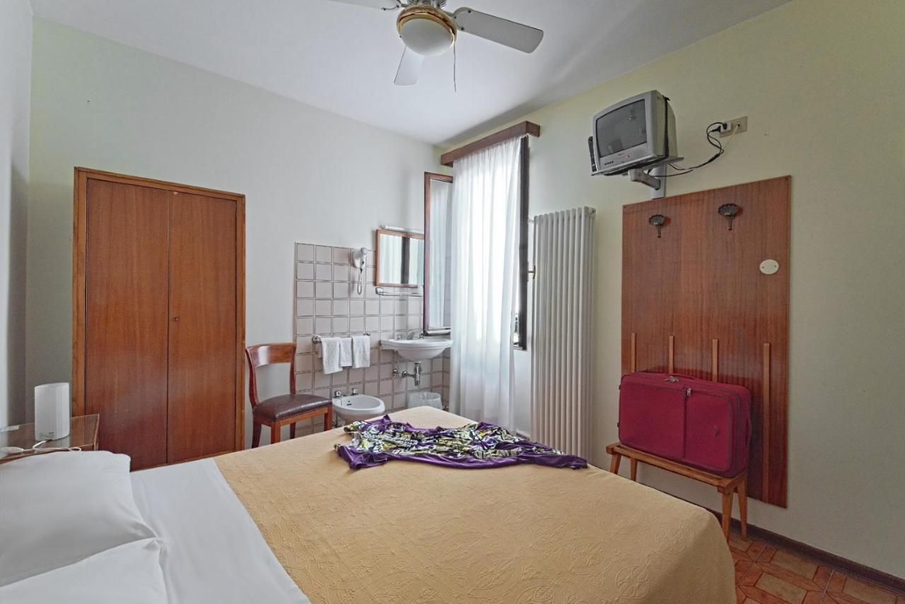 Albergo Al Gobbo Венеция Экстерьер фото