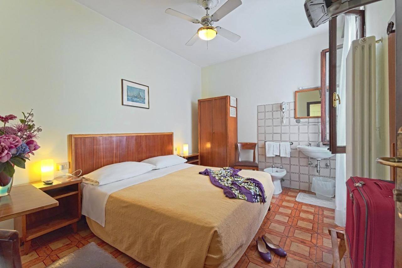 Albergo Al Gobbo Венеция Экстерьер фото