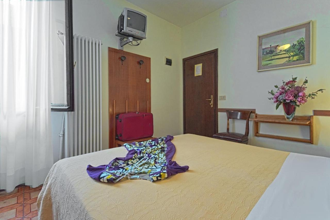 Albergo Al Gobbo Венеция Экстерьер фото